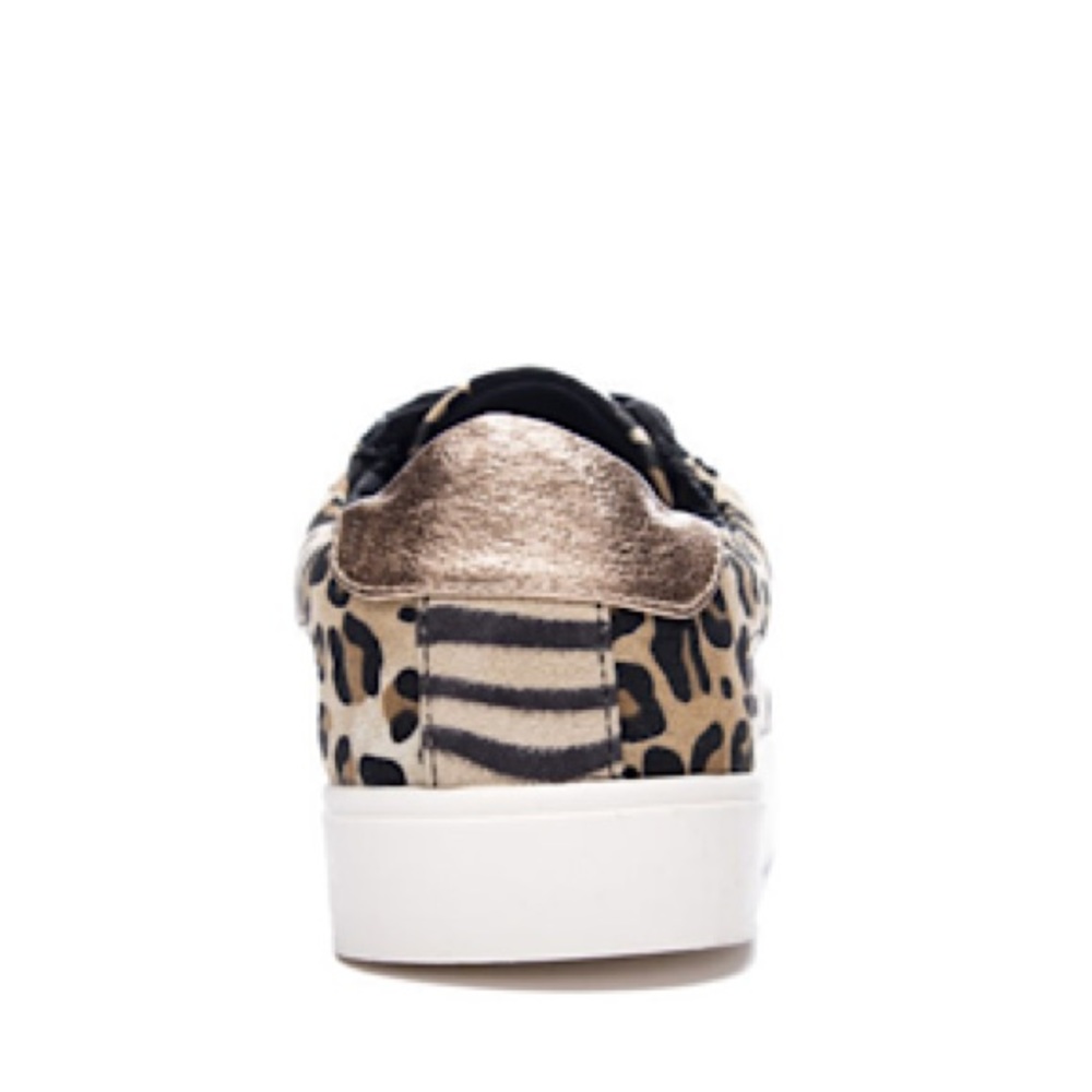 “NEW” Dirty Laundry Embark Sneaker - Picture 3 of 9